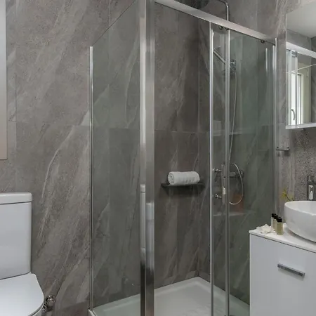 Napier Maisonette 아파트 아르고스톨리온